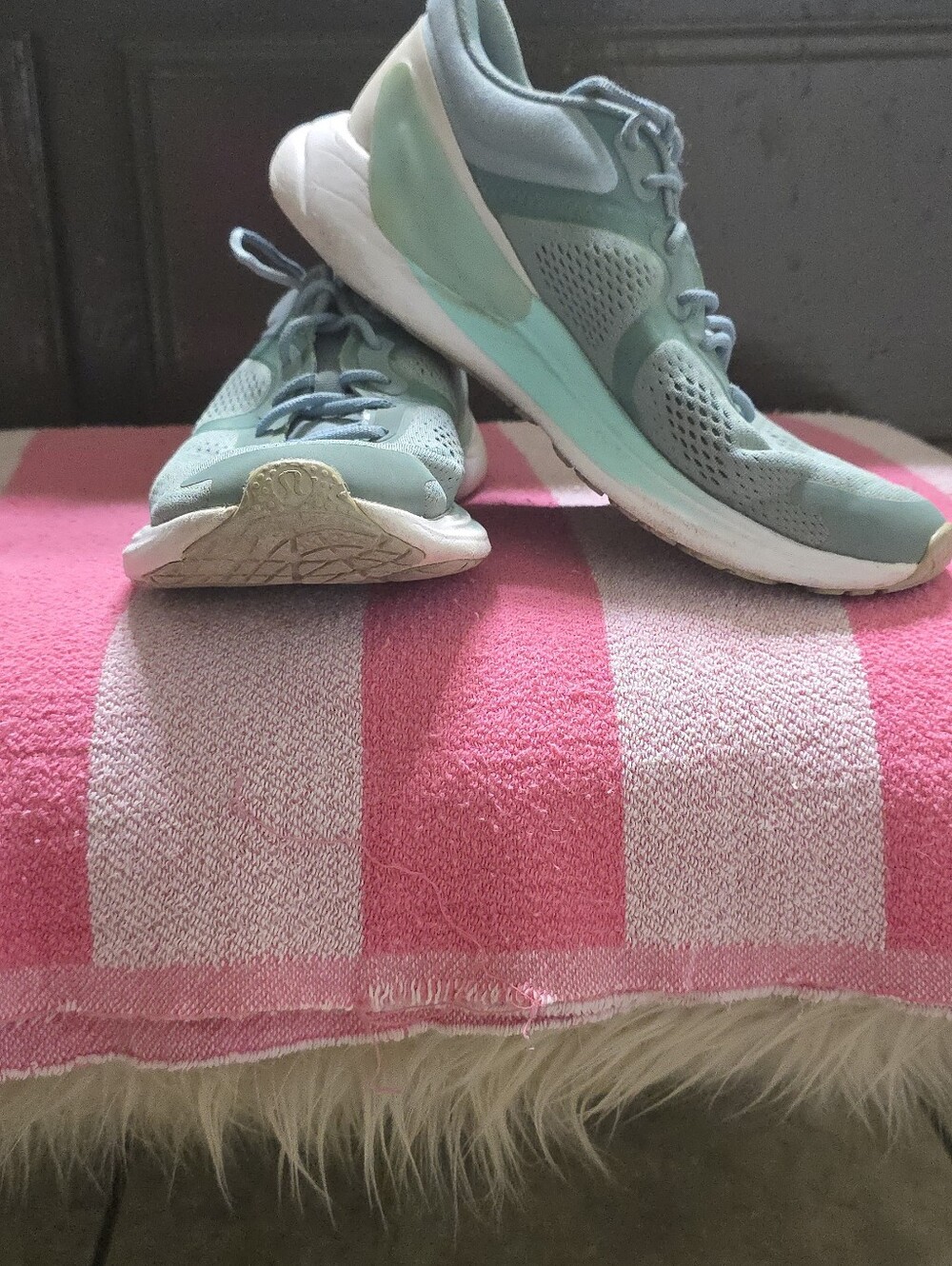 lululemon athletica Mint Green Women's Running Sneakers